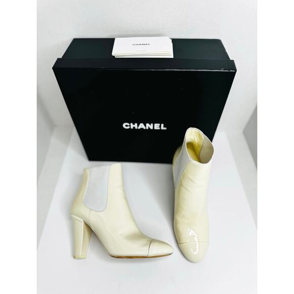 Chanel Ecru Patent Calfskin Cap Toe Ankle EU 38 Classic CC Logo Designer Booties - Picture 2 of 10